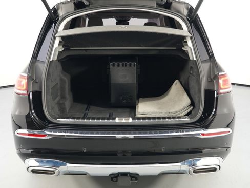 Used 2023 Mercedes-Benz Maybach GLS 600 4MATIC image 10