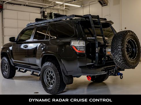 Used 2020 Toyota 4Runner SR5 image 6