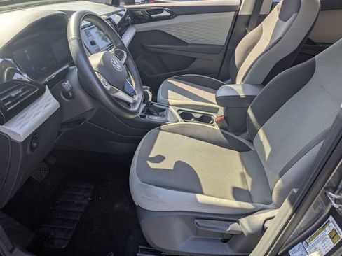 Used 2022 Volkswagen Taos S image 13