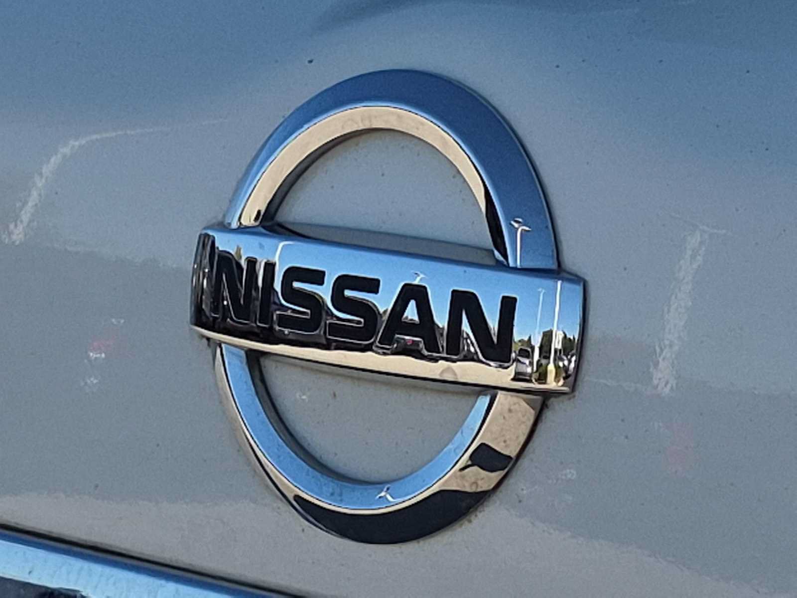Used 2016 Nissan Pathfinder SV AWD/4WD image 12