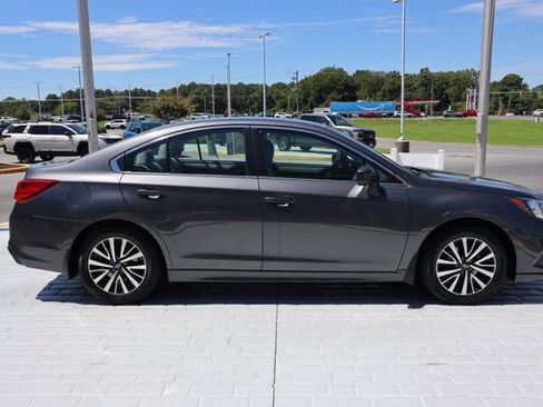 Used 2019 Subaru Legacy 2.5i Premium AWD/4WD image 6