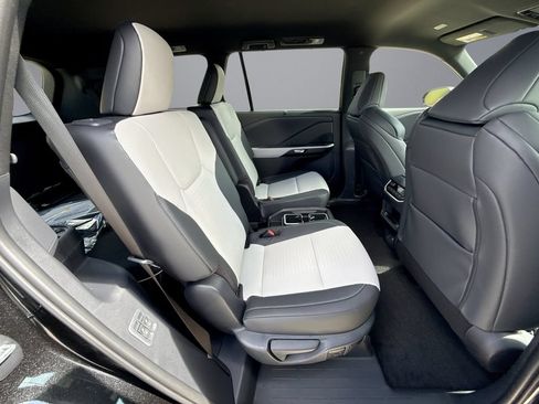 New 2026 Lexus TX 500h AWD w/ Technology Package image 17