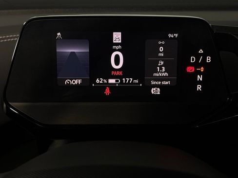 Used 2023 Volkswagen ID.4 Pro RWD image 16