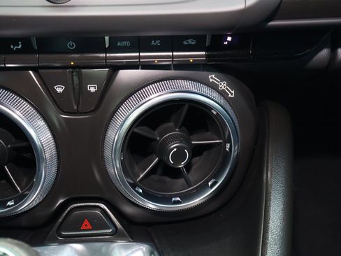 Used 2019 Chevrolet Camaro SS image 29