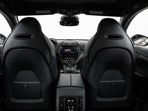 Used 2023 Aston Martin DBX 707 image 25