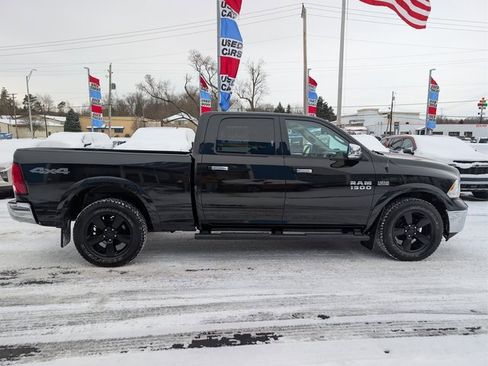 Used 2018 RAM 1500 SLT image 6