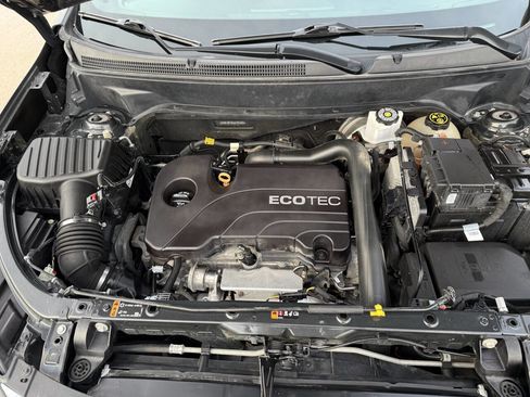Used 2019 Chevrolet Equinox Premier FWD image 9
