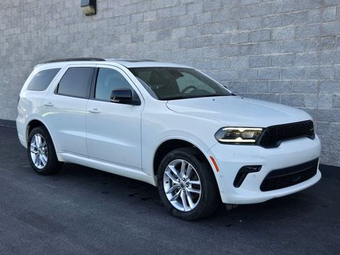 Used 2023 Dodge Durango GT AWD/4WD image 7