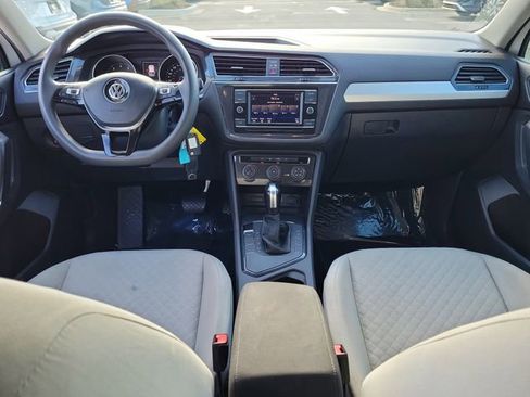 Used 2018 Volkswagen Tiguan S FWD image 12