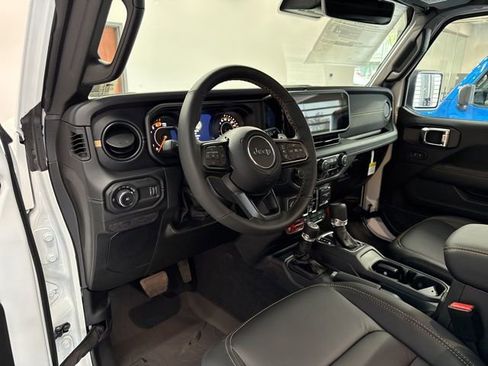 New 2025 Jeep Wrangler Unlimited Rubicon 392 image 26