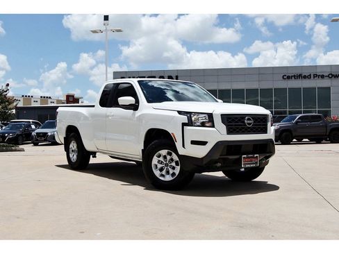 Certified 2024 Nissan Frontier SV w/ Technology Package image 1