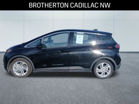 Used 2022 Chevrolet Bolt LT w/ Driver Confidence Package FWD image 2