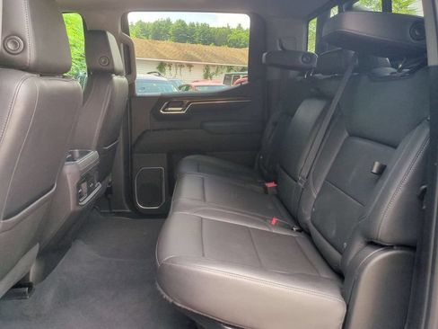 Used 2022 Chevrolet Silverado 1500 LT Trail Boss w/ Convenience Package II AWD/4WD image 25