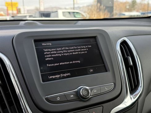 Used 2023 Chevrolet Equinox LT image 33