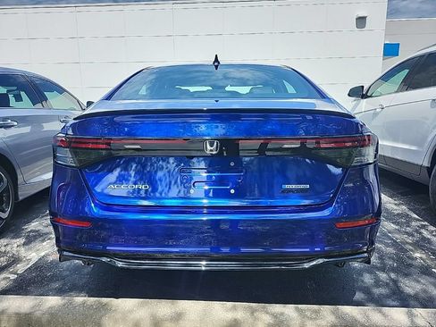 Used 2024 Honda Accord Sport image 3