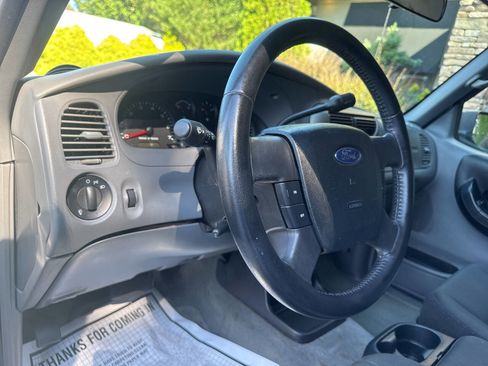 Used 2011 Ford Ranger XLT image 18