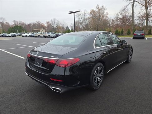 New 2026 Mercedes-Benz E 350 4MATIC Sedan image 3