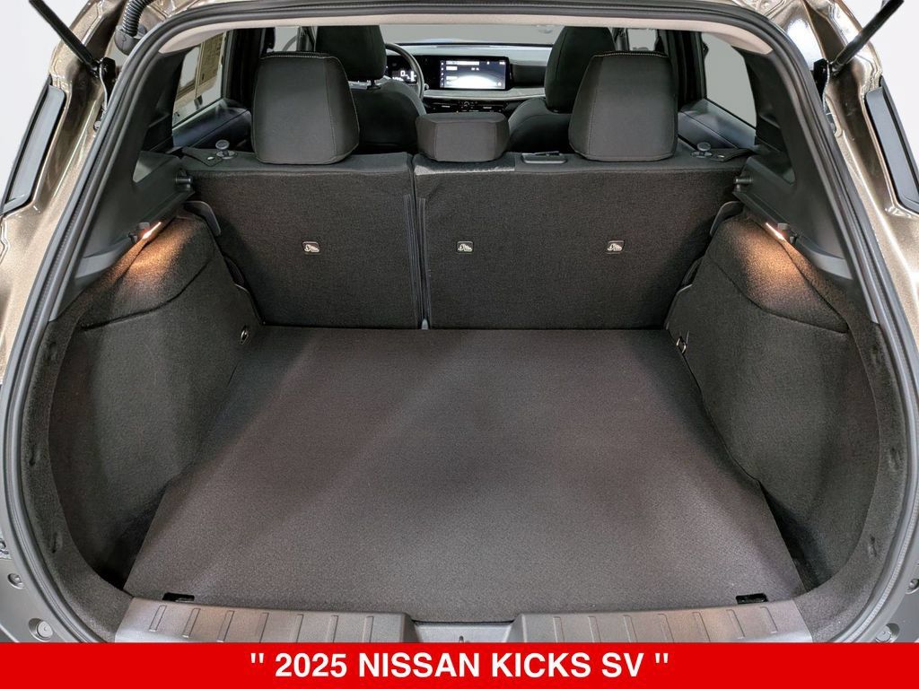 Certified 2025 Nissan Kicks SV w/ SV Premium Package AWD/4WD image 31