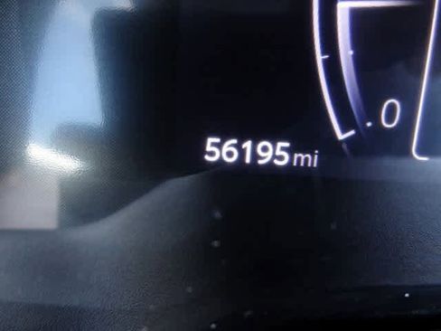 Used 2023 Toyota Corolla Cross XLE image 18