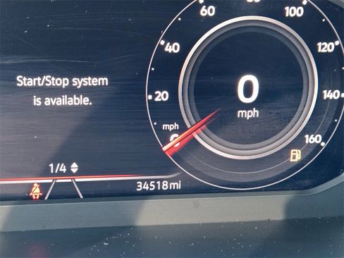 Used 2022 Volkswagen Tiguan SEL R-Line image 10