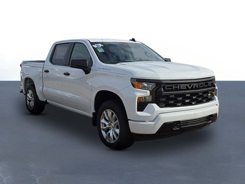 New 2026 Chevrolet Silverado 1500 Custom image 3