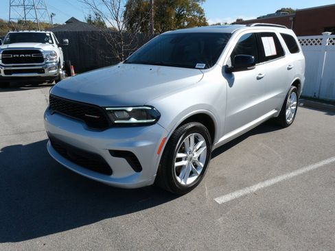 Used 2024 Dodge Durango GT image 11