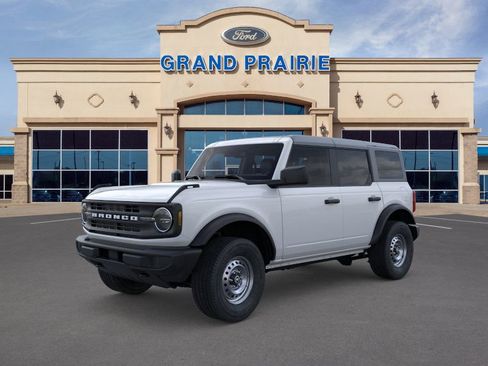 New 2025 Ford Bronco Base image 1
