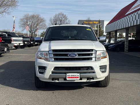 Used 2015 Ford Expedition EL Platinum image 2