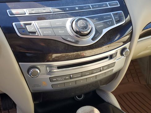 Used 2013 INFINITI JX35 AWD w/ Premium Pkg image 24