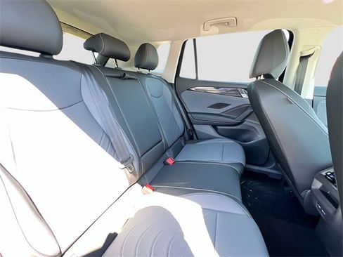 New 2025 Volkswagen Tiguan SE image 26