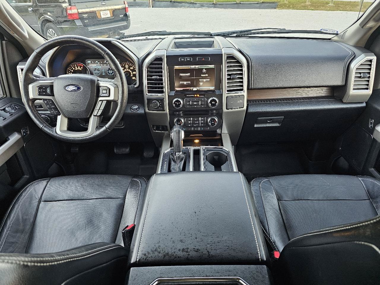 Used 2015 Ford F150 Lariat w/ Equipment Group 502A Luxury AWD/4WD image 39