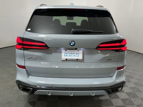 New 2026 BMW X5 sDrive40i w/ M Sport Package image 6