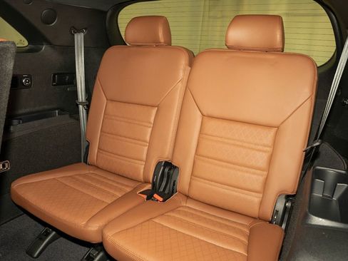 Used 2019 Kia Sorento SX image 11