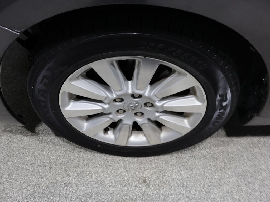 Used 2015 Toyota Sienna XLE AWD/4WD image 17