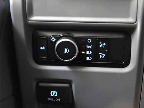 Used 2024 Ford F150 XLT RWD image 23
