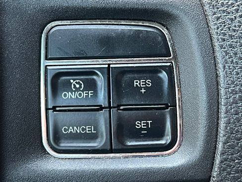 Used 2012 RAM 1500 Tradesman RWD image 31