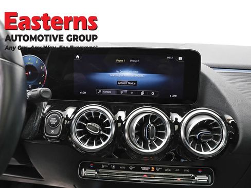 Used 2023 Mercedes-Benz GLA 250 4MATIC w/ Premium Package image 12