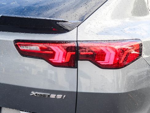 Certified 2025 BMW X2 xDrive28i w/ M Sport Package image 7