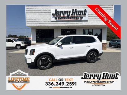 Used 2024 Kia Telluride S w/ S Sunroof Package