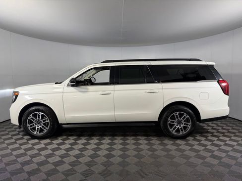 Used 2025 Ford Expedition Max Active AWD/4WD image 9