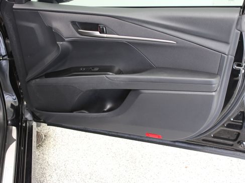 Used 2026 Toyota Camry LE w/ Convenience Package FWD image 33