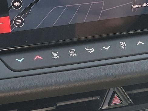 New 2024 Dodge Charger R/T w/ Plus Group image 19