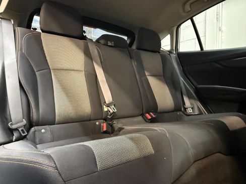 Used 2019 Subaru Crosstrek 2.0i Premium image 7