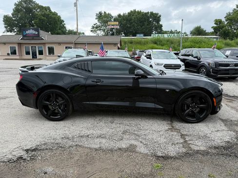 Used 2016 Chevrolet Camaro SS RWD image 2