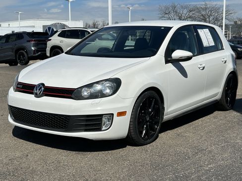 Used 2014 Volkswagen GTI Wolfsburg Edition image 3