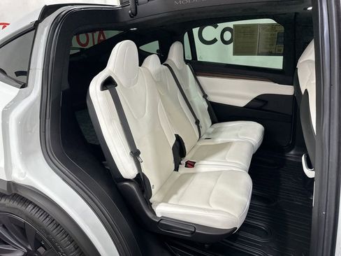 Used 2022 Tesla Model X image 14