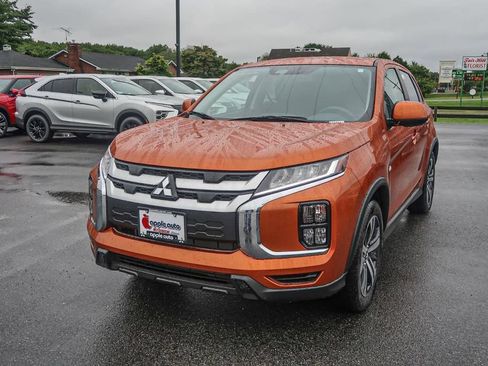 Used 2025 Mitsubishi Outlander Sport ES AWD/4WD image 4
