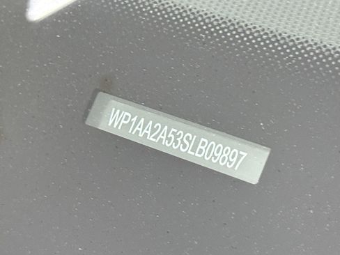 New 2025 Porsche Macan image 22