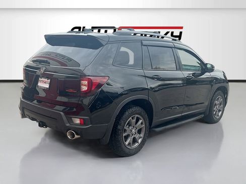 Used 2024 Honda Passport TrailSport image 7