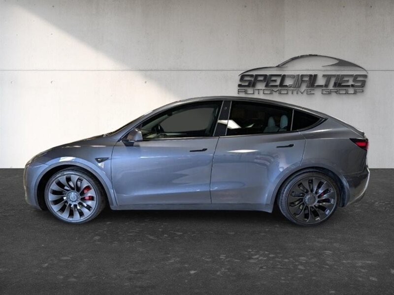 Used 2023 Tesla Model Y Performance AWD/4WD image 7